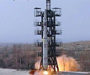 S. Korea retrieves N. Korea rocket debris