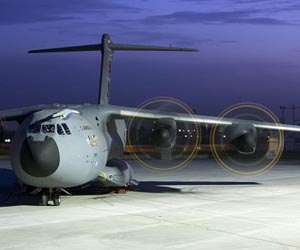 Airbus delivers first A400M military transport to France