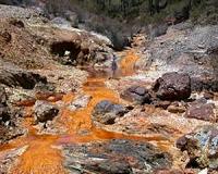 Toxic mine leak turns Mexico river orange