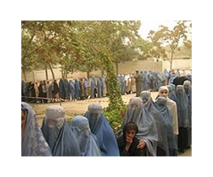Afghan women learn literacy through mobile phones