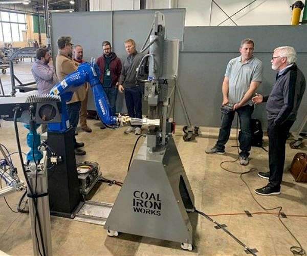 AFRL field-tests AI robot to improve DAF manufacturing capability
