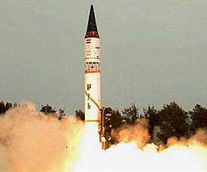 With eye on China, India tests new long-range missile