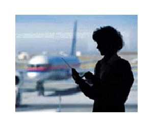 Flyers don't turn off phones in planes: survey