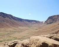 Rock samples indicate water is key ingredient for crust formation