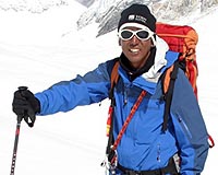 Nepalese Sherpa climbs Everest for record 19th time