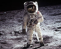 Smithsonian embraces crowdfunding to preserve lunar spacesuit