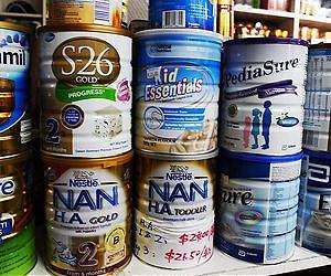 Global firms cut China baby formula prices amid probe