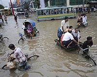 'Climate refugees' add strain to seething Bangladesh capital