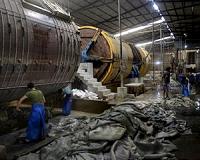 'Panic' in Bangladesh factories as workers collapse in heatwave