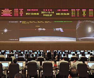 Interview: China's manned space mission marks great first step: U.S. expert