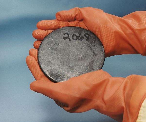 Electrochemical system boosts uranium recovery from wastewater