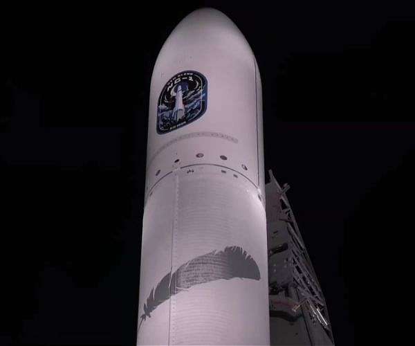 Blue Origin scrubs first launch of giant New Glenn rocket