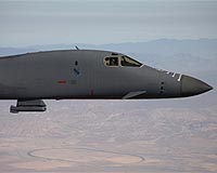 Boeing Flight-Tests B-1 Equipped With New Targeting Pod