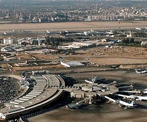 Airports hit by ash cloud disruption reopen