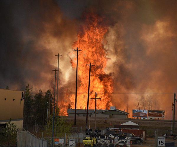 Thousands flee wildfire in eastern Canada