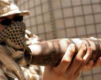 Suicide bomb wounds foreign troops in Afghanistan