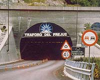 Study transmits radio signals in tunnels
