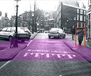 New car mirror avoids 'blind spot'