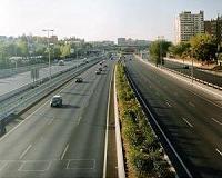 Madrid lifts partial car ban as pollution eases