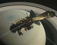 Saturn surprises as Cassini continues its Grand Finale