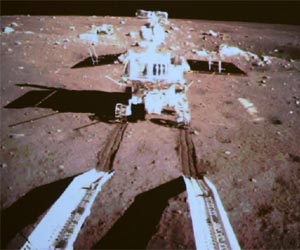 China deploys 'Jade Rabbit' rover on moon