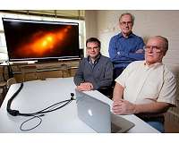 Astronomers reveal rare double nucleus in nearby 'Cocoon Galaxy'