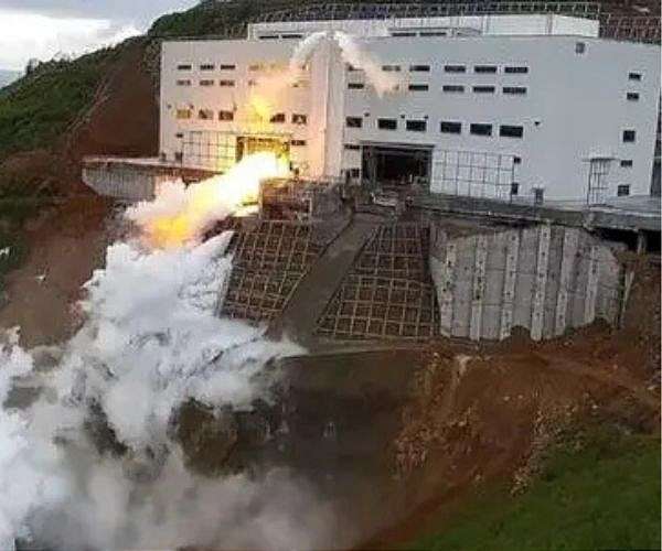 China's rocket engine test sets new thrust record