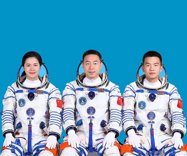 China's only woman spaceflight engineer in crew for 'dream' mission