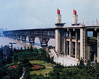 Taiwan mulling building bridge linking with China