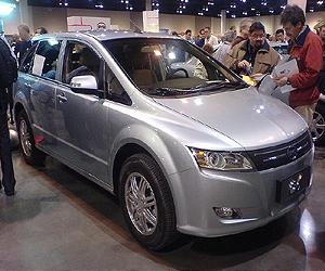 Buffett says China carmaker BYD 'right choice for me'