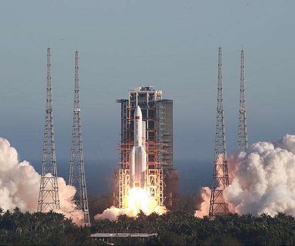 US watching Chinese rocket's erratic re-entry: Pentagon