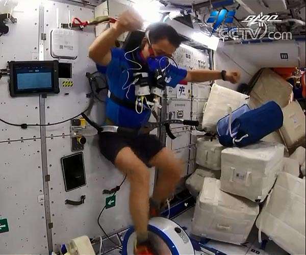 Space station advances muscle and semiconductor science