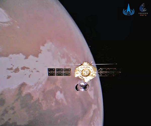 China's Mars orbiter captures series of selfies using remote camera
