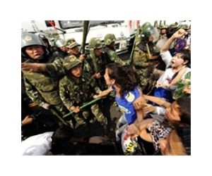 Protesters clash with police in China