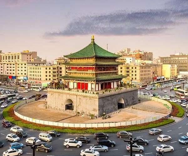 China relaxes visa, urban residency rules to boost economy
