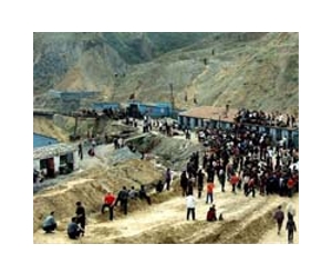 China villager bombs local government office
