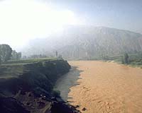 China's Yellow River floods town: report