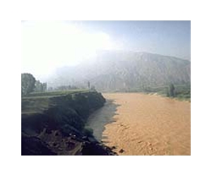 China oil spill hits Yellow River: state media