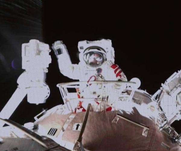 Chinese astronauts' EVAs to help extend mechanical arm