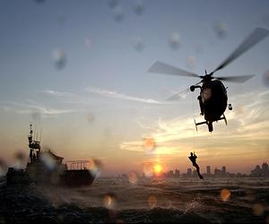 US marines in Philippines typhoon rescue race
