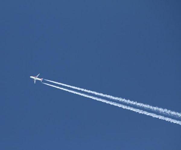 Making aircraft fuel from sunlight and air