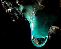 New crystal captures carbon from humid gas