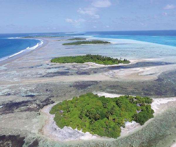 Maldives frontrunner eyes closer ties with China