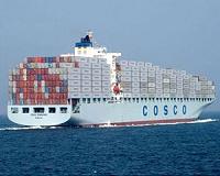 China makes awkward free trade champion