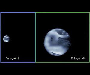 Juno Gives Starship-Like View Of Earth Flyby