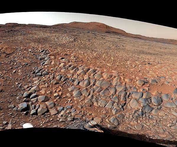 NASA's Curiosity Mars rover reroutes away from 'Gator-Back' rocks