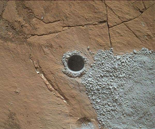 Study: Explosive volcanic eruption produced rare mineral on Mars