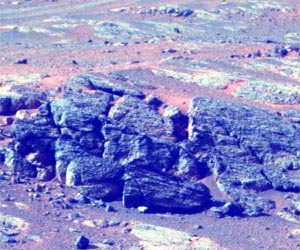 Opportunity Checking Out Some Rocks At Matijevic Hill
