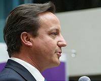 British PM holds fire on IS, pursues cautious strategy