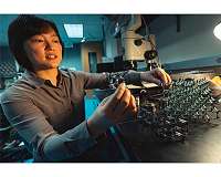 Stanford research maps a faster, easier way to build diamond